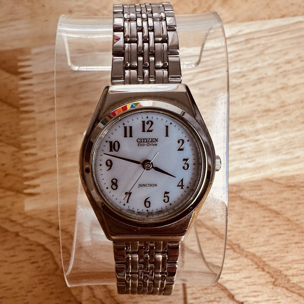 CITIZEN Junction E030-K14901 Eco Drive Analog Women Vintage 1990s Watch Working